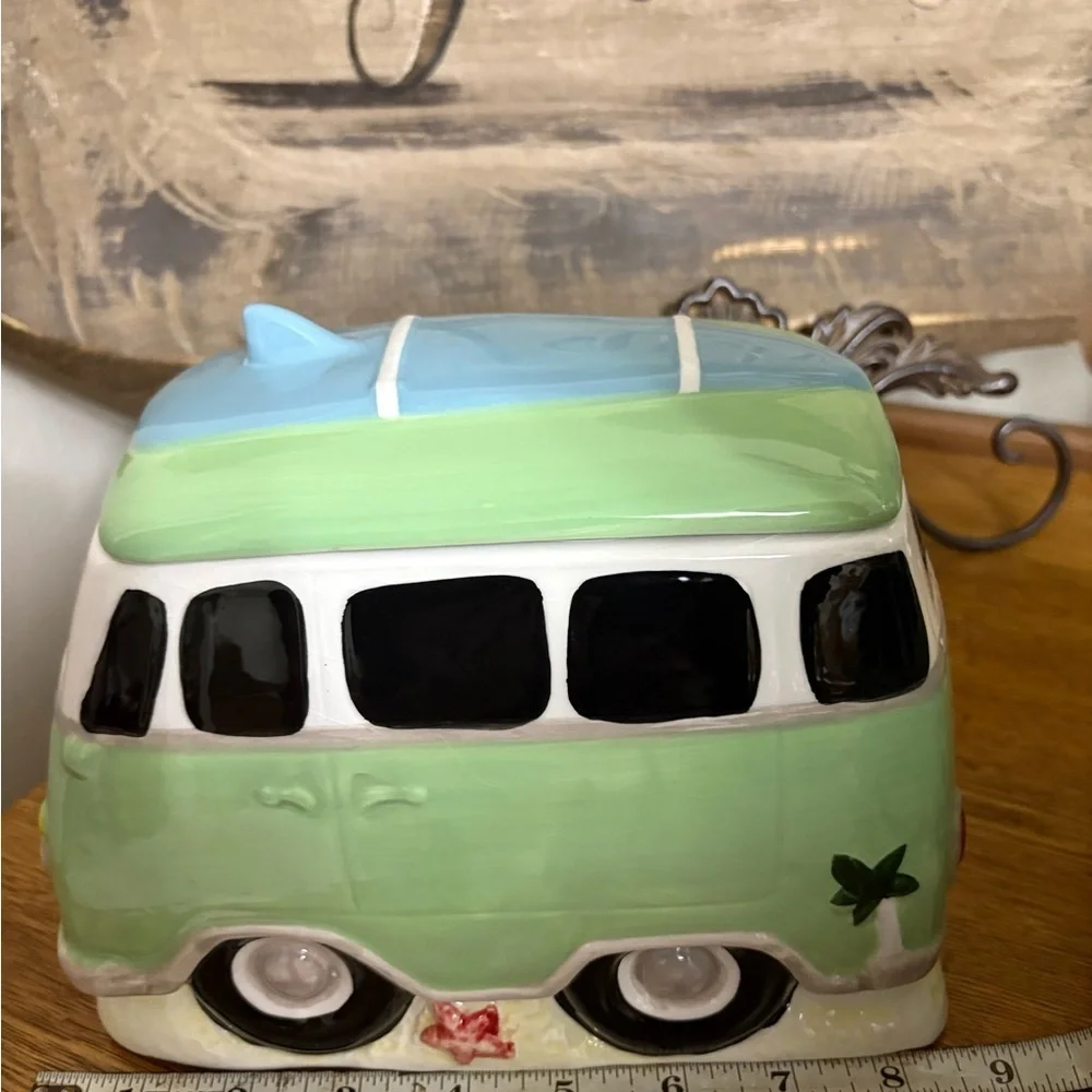 2 - Young’s Inc Ceramic Cookie Jars/ Storage Canisters - Picture 11 of 13